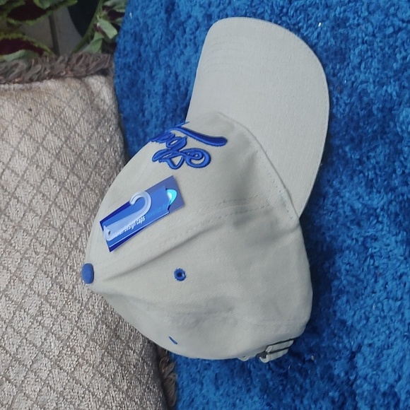 Hawaii 🤠 Hat - Picture 7 of 10